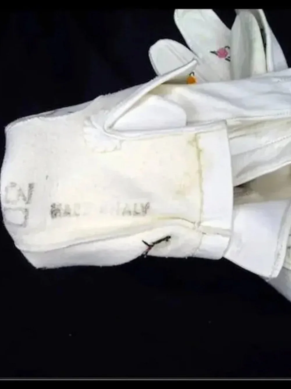 White Kid Leather Gloves, Multicolor Floral Embroidery - 50s 1950s Vintage